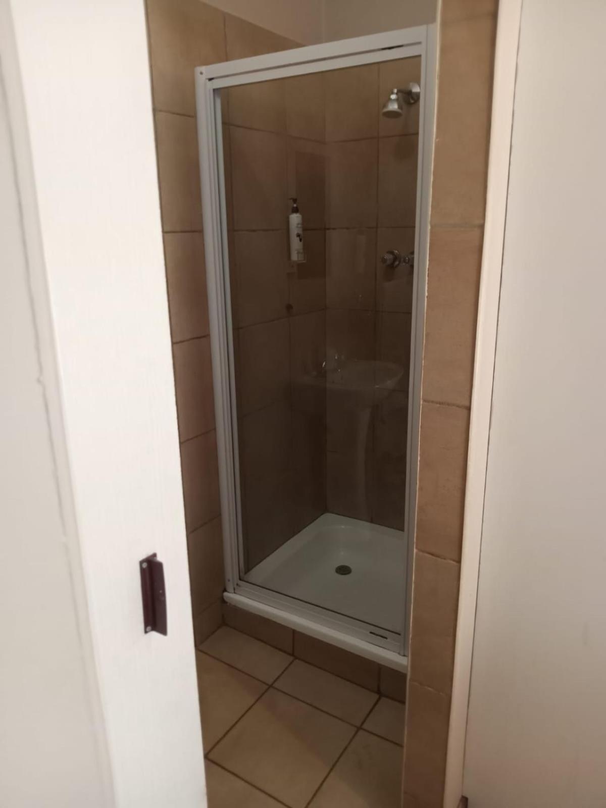African Kingdom Guest House Boksburg Ngoại thất bức ảnh